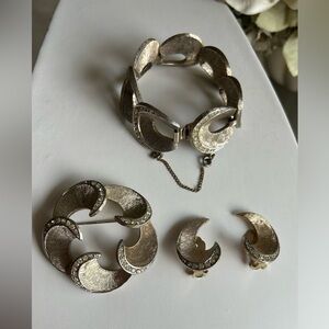 Bergere Set! Bracelet, Brooch, Earrings . Rhinestone On The Side